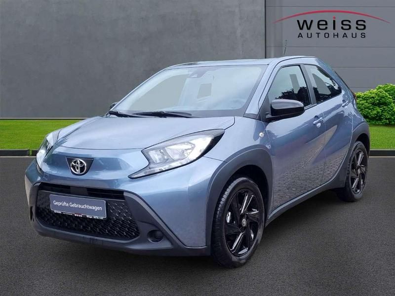 Celestite grey Gebraucht 2024 Toyota Aygo X Play SUV | 16.900 € (Fairer Preis) - Bild 1/4