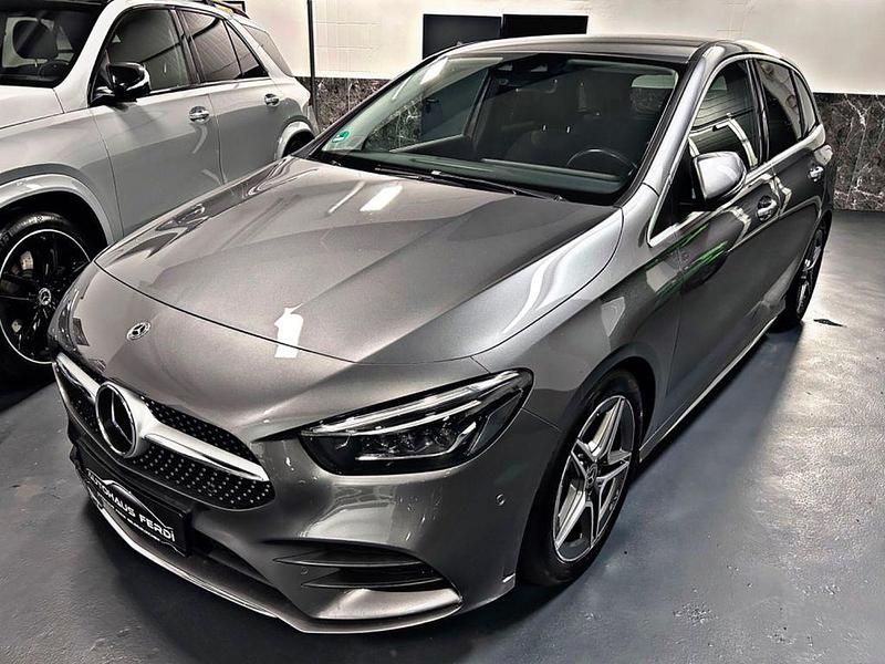 Gebraucht Mercedes B220 AMG line 190 PS (139 kW) 2020 Grau Van / Kleinbus