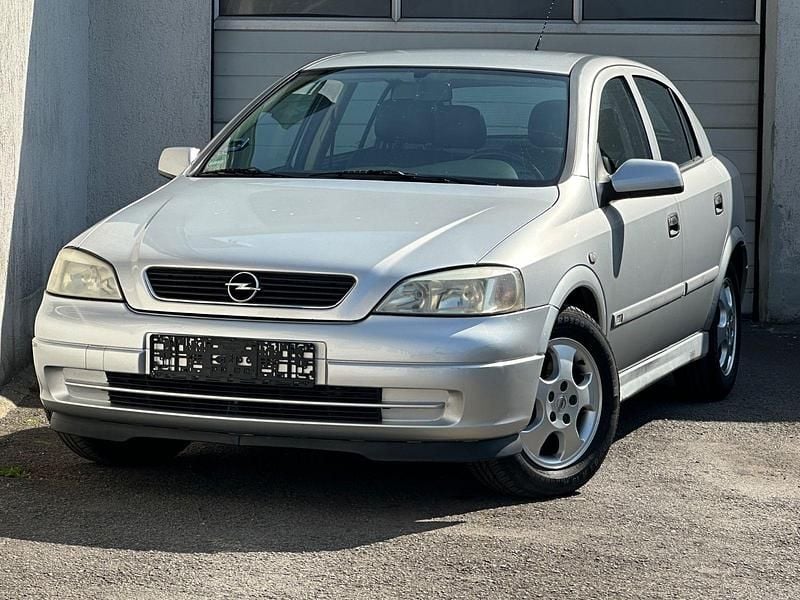 Silber Gebraucht 1999 Opel Astra Limousine | 990 € (Guter Preis) - Bild 1/4