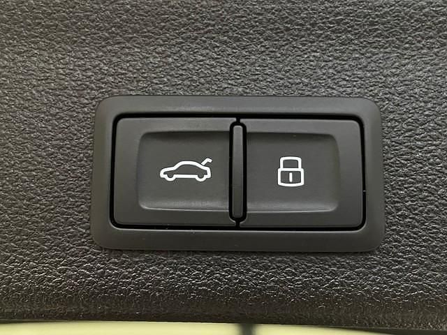 Gebraucht Audi A6 Design 204 PS (150 kW) 2021 Florettsilber metallic Kombi