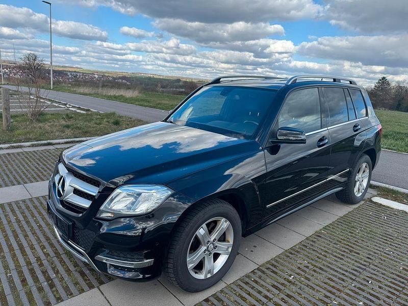 Gebraucht Mercedes GLK200 143 PS (105 kW) 2013 Schwarz SUV