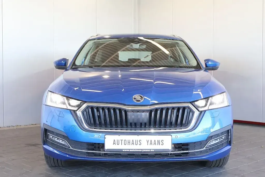 Gebraucht Skoda Octavia Style 204 PS (150 kW) 2021 Blau Limousine