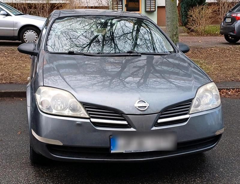 Grau Gebraucht 2003 Nissan Primera S Limousine | 500 € - Bild 1/4