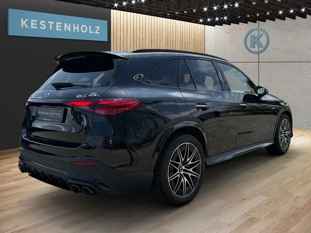 Gebraucht Mercedes GLC43 AMG AMG 421 PS (309 kW) 2024 Lack obsidianschwarz SUV