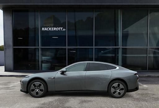 Neu XPENG P7 RWD Long Range 202 kW (276 PS) 2025 Grau Limousine