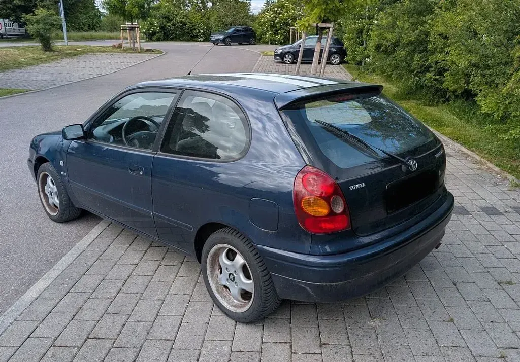 Gebraucht Toyota Corolla Sol 110 PS (80 kW) 2001 Blau Limousine
