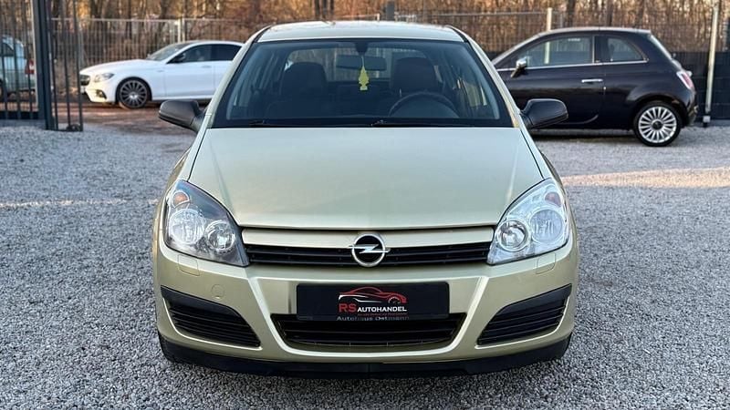 Gebraucht Opel Astra 105 PS (77 kW) 2005 Limousine
