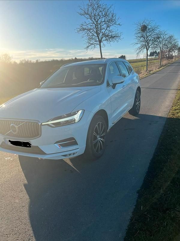 Gebraucht Volvo XC60 194 PS (142 kW) 2019 Weiß SUV