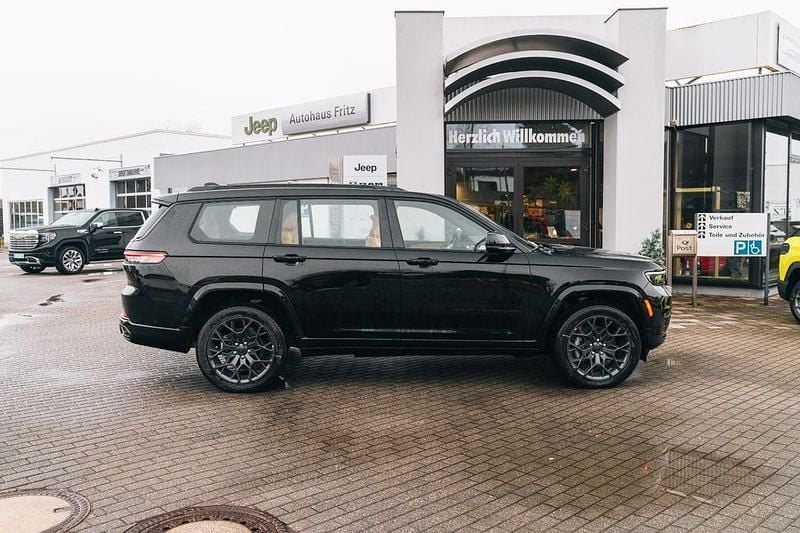 Neu Jeep Cherokee 296 PS (217 kW) 2026 Schwarz SUV