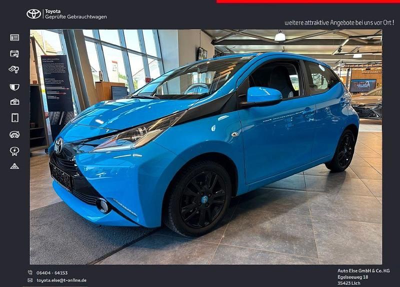 Blau Gebraucht 2016 Toyota Aygo X-wave Kleinwagen | 7.990 € (Fairer Preis) - Bild 1/4
