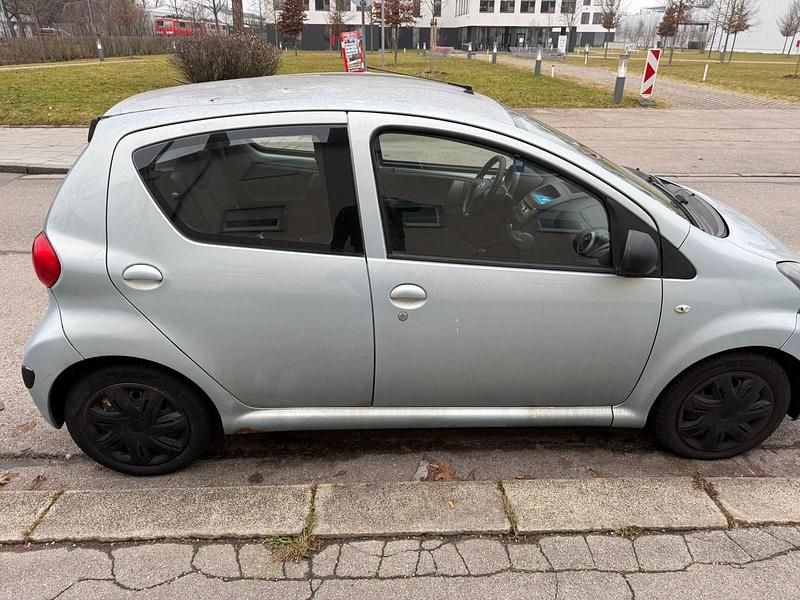 Gebraucht Toyota Aygo 68 PS (50 kW) 2006 Kleinwagen