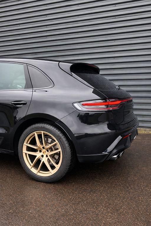 Gebraucht Porsche Macan 265 PS (194 kW) 2022 Schwarz SUV