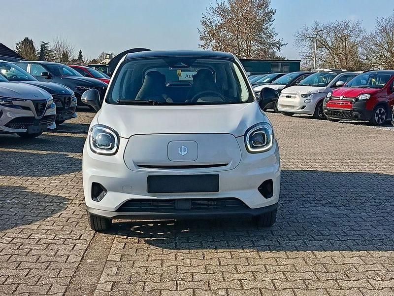 Neu Leapmotor T03 69 kW (95 PS) 2026 Light white Kleinwagen