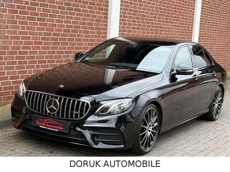 Schwarz Gebraucht 2017 Mercedes E350 Sport Limousine | 25.990 € (Fairer Preis) - Bild 1/4