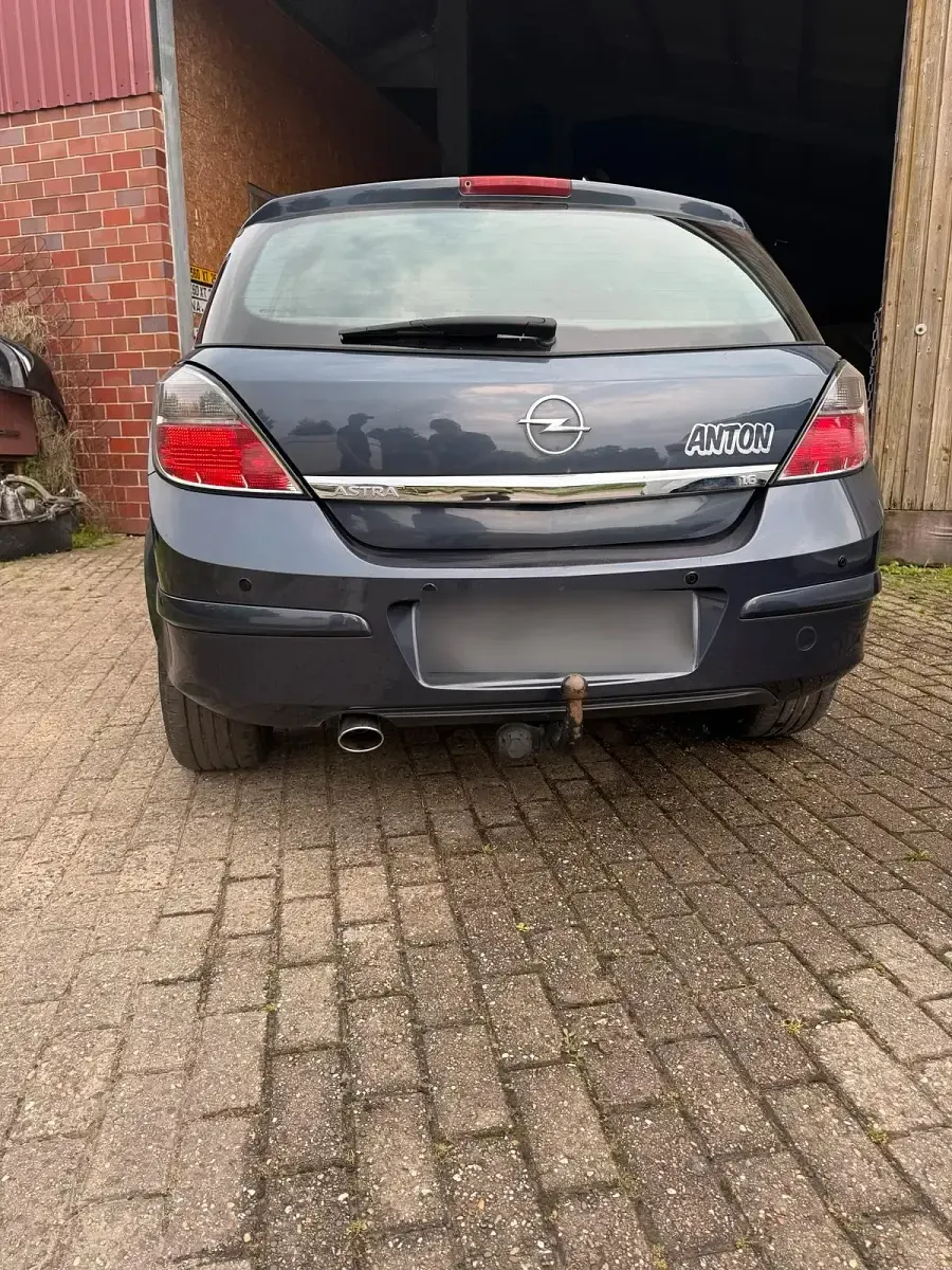 Gebraucht Opel Astra 116 PS (85 kW) 2008 Blau Kleinwagen