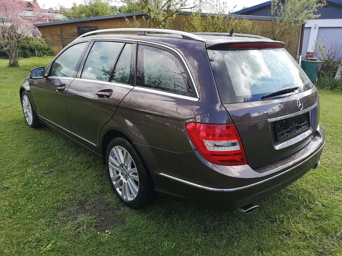 Gebraucht Mercedes C300 231 PS (169 kW) 2012 Kombi