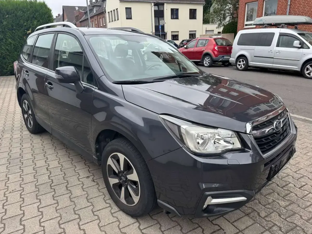 Gebraucht Subaru Forester 150 PS (110 kW) 2017 Grau SUV