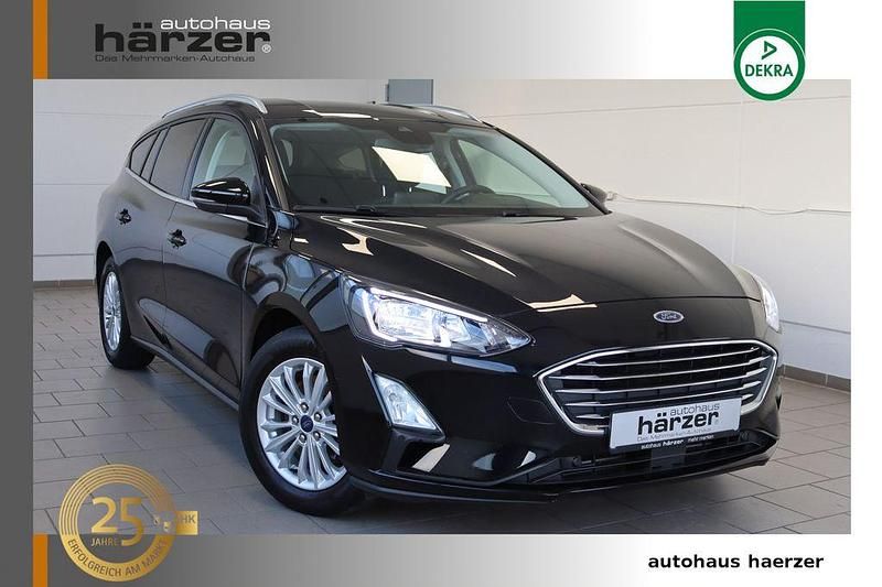 Schwarz Gebraucht 2022 Ford Focus Titanium X Limousine | 16.990 € (Superpreis) - Bild 1/4