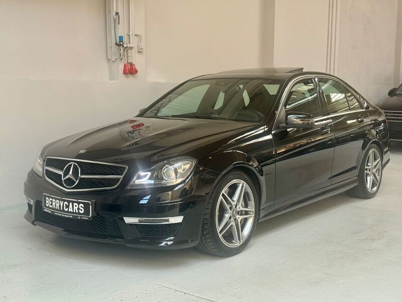 Schwarz Gebraucht 2014 Mercedes C63 AMG AMG Limousine | 74.990 € - Bild 1/4