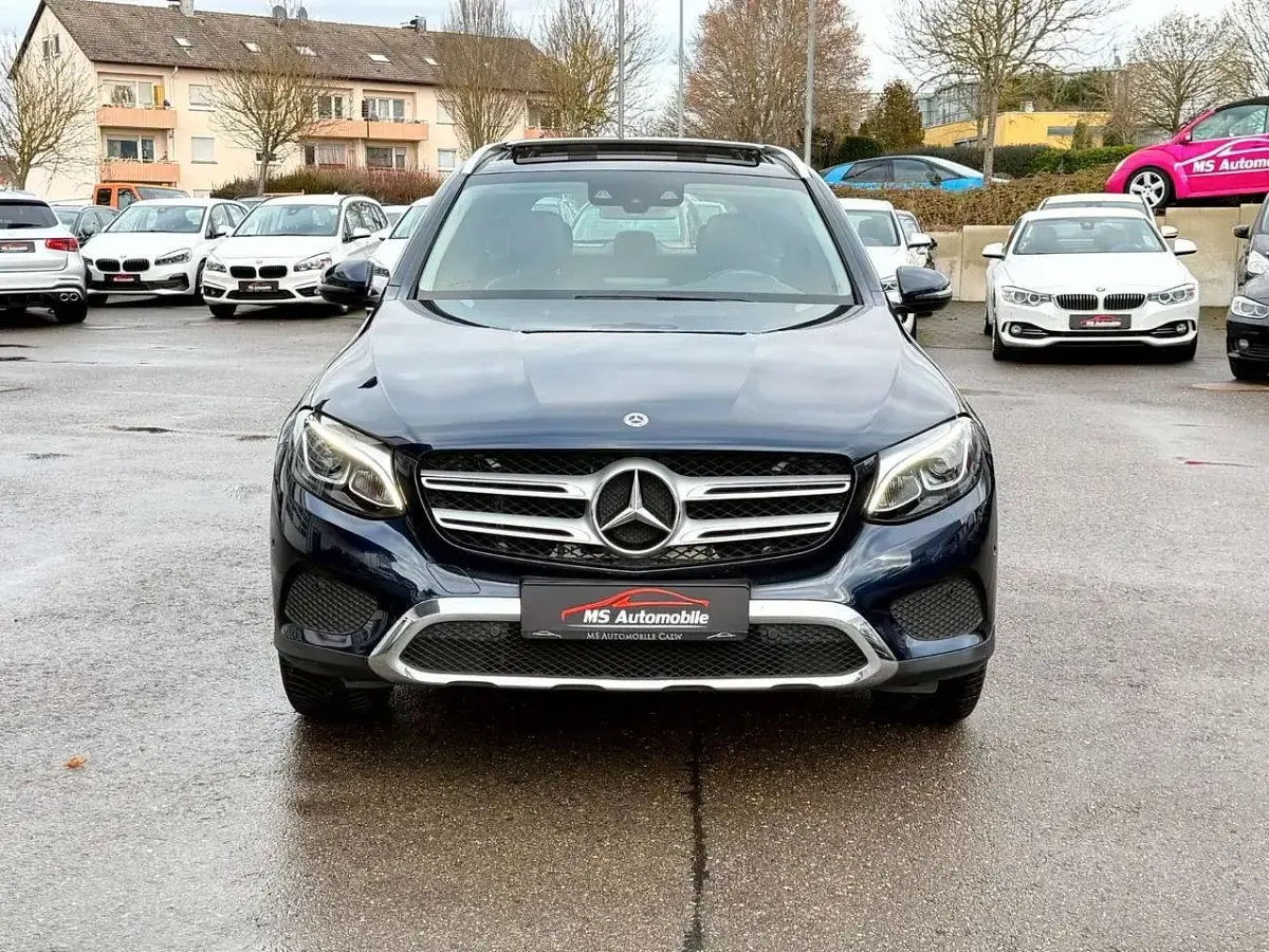 Gebraucht Mercedes GLC300 Exclusive 245 PS (180 kW) 2018 Blau SUV