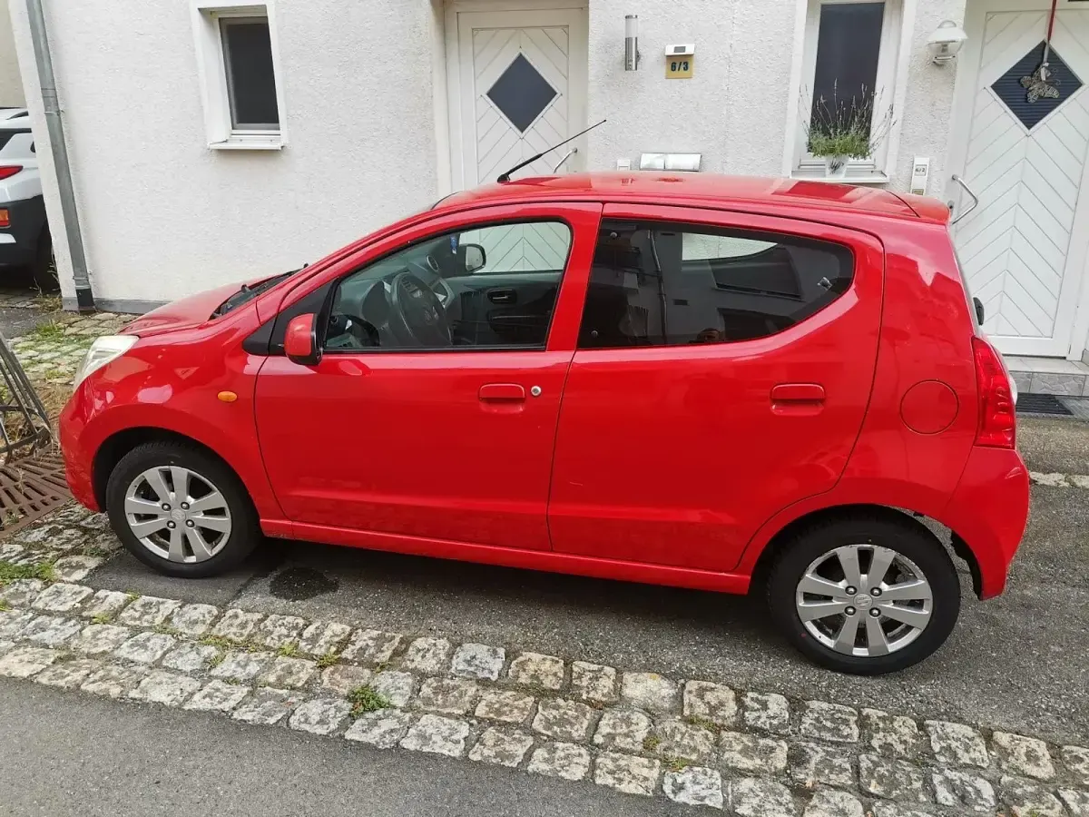 Gebraucht Suzuki Alto 68 PS (50 kW) 2010 Rot Kleinwagen