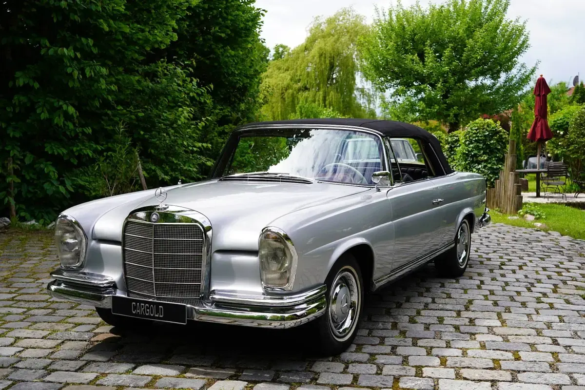 Gebraucht Mercedes 220 SE 120 PS (88 kW) 1962 Silber Cabrio