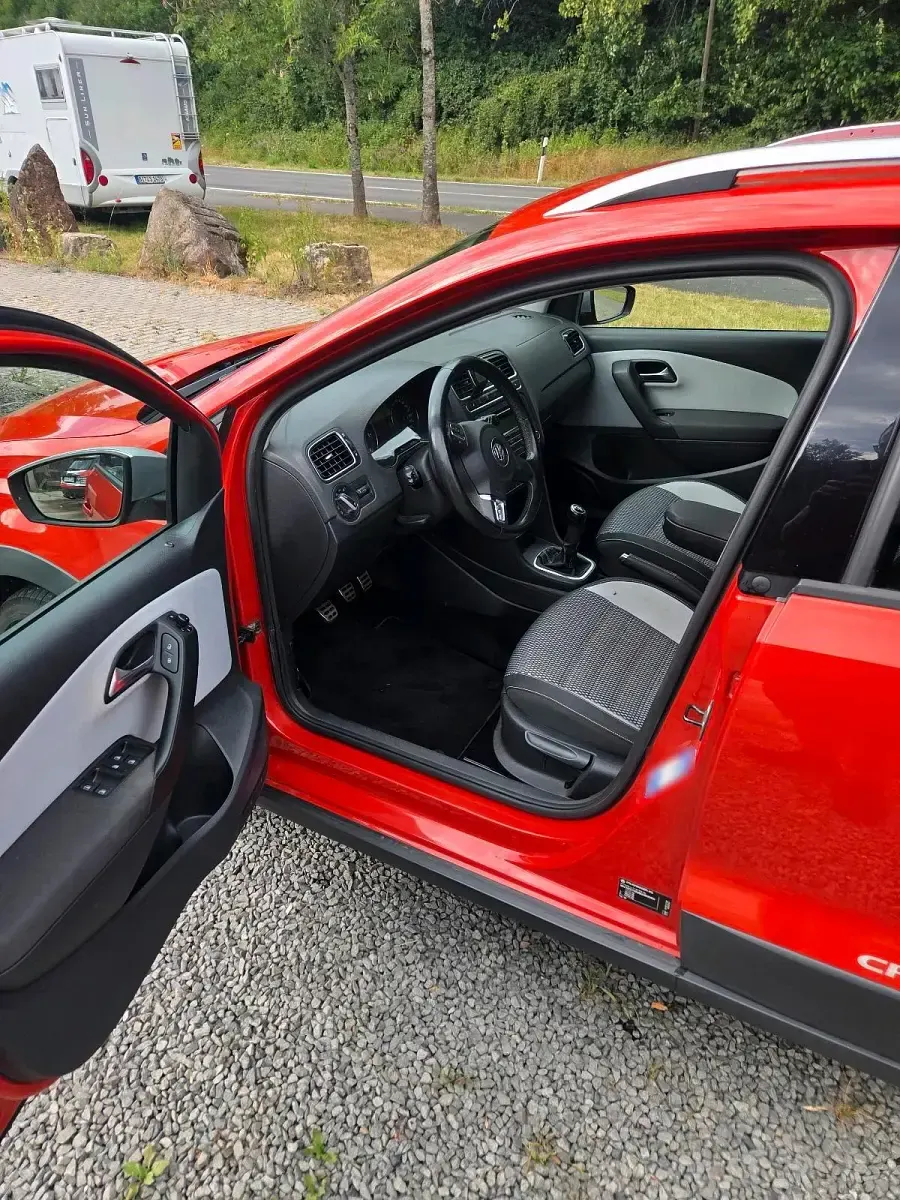 Gebraucht VW Polo Cross 90 PS (66 kW) 2011 Rot Kleinwagen