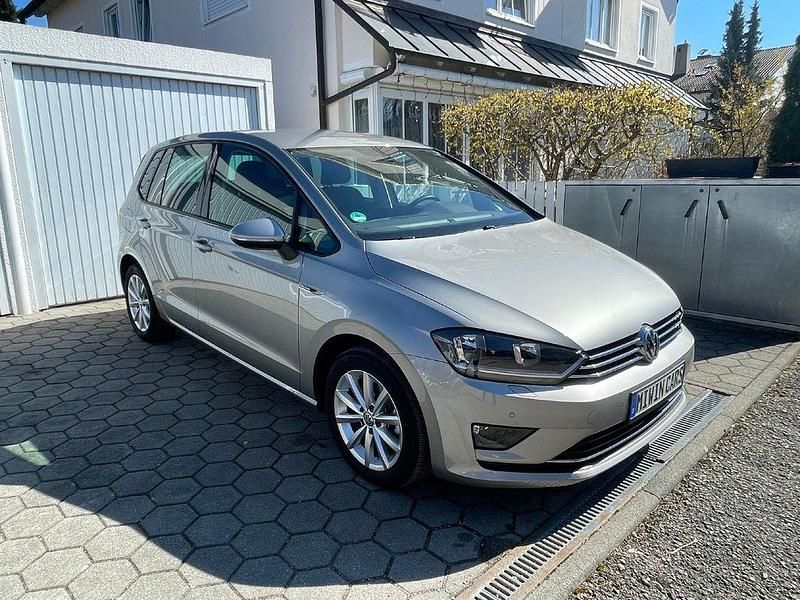 Tungsten silver metallic Gebraucht 2015 VW Golf VII LOUNGE Limousine | 14.490 € (Fairer Preis) - Bild 1/4