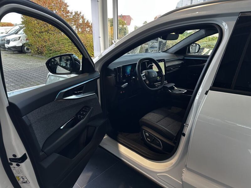 Gebraucht Renault Espace Techno 200 PS (147 kW) 2022 Weiß Van / Kleinbus