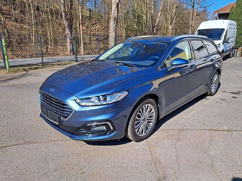 Chromablau metallic Gebraucht 2021 Ford Mondeo Titanium Kombi | 21.990 € (Fairer Preis) - Bild 1/4