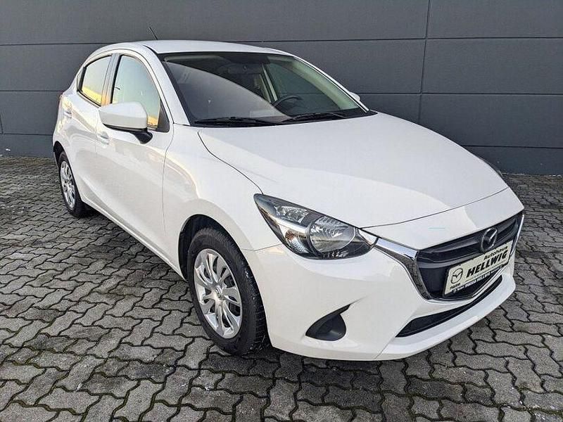 Gebraucht Mazda 2 Center-Line 75 PS (55 kW) 2017 Purweiß Kleinwagen