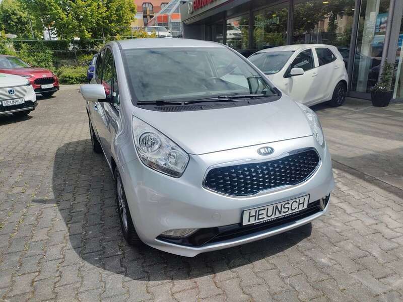 Silber Gebraucht 2018 Kia Venga DREAM-TEAM Edition Kleinwagen | 11.490 € (Fairer Preis) - Bild 1/4