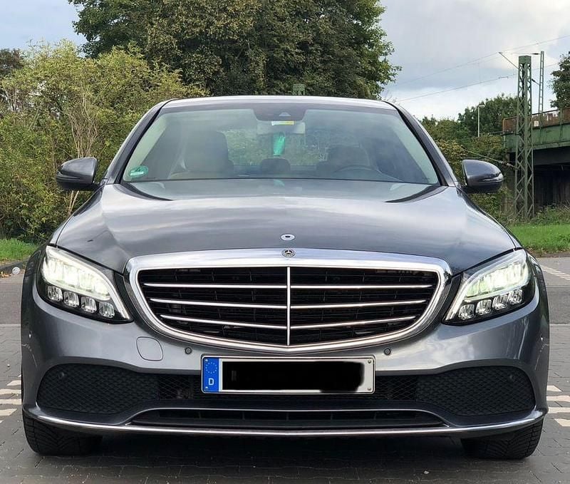 Gebraucht Mercedes C200 184 PS (135 kW) 2018 Silber Limousine
