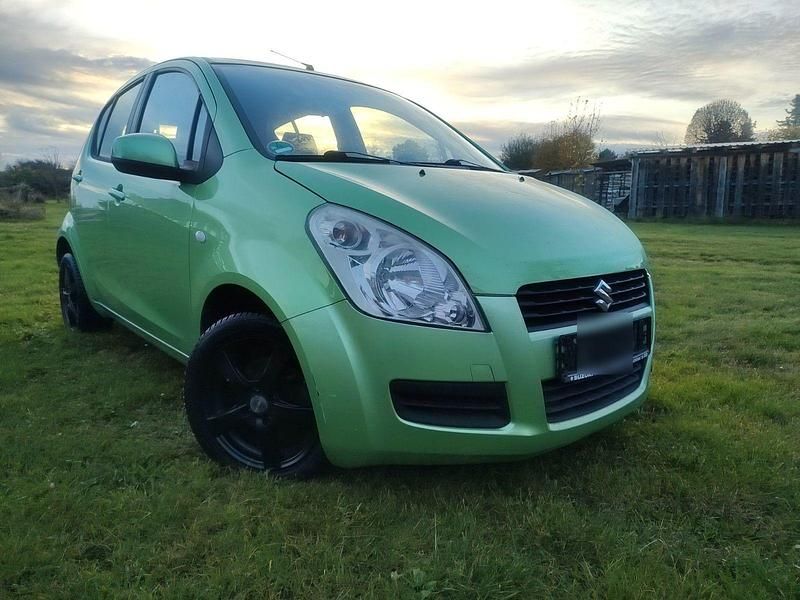 Grün Gebraucht 2008 Suzuki Splash Club Kleinwagen | 1.888 € (Fairer Preis) - Bild 1/4