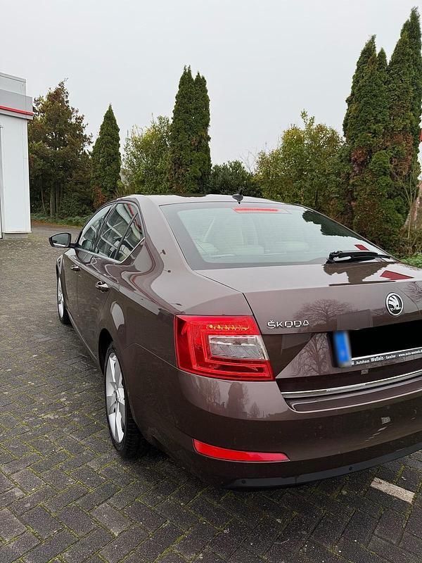 Gebraucht Skoda Octavia 115 PS (84 kW) 2013 Limousine