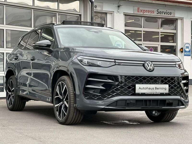 Delfingrau metallic Neu 2025 VW Tayron R-line SUV | 57.790 € (Superpreis) - Bild 1/4