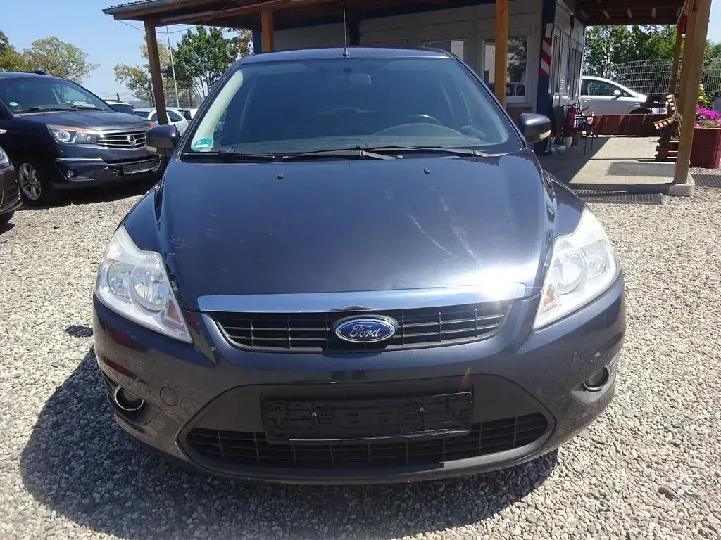 Gebraucht Ford Focus Style 110 PS (80 kW) 2009 Grau Limousine