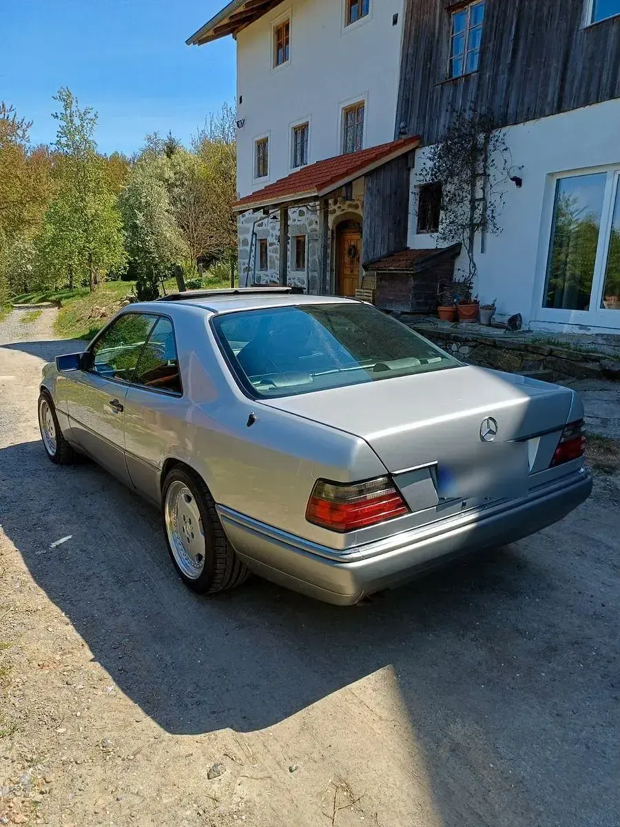 Gebraucht Mercedes 320 220 PS (161 kW) 1994 Schwarz Coupé