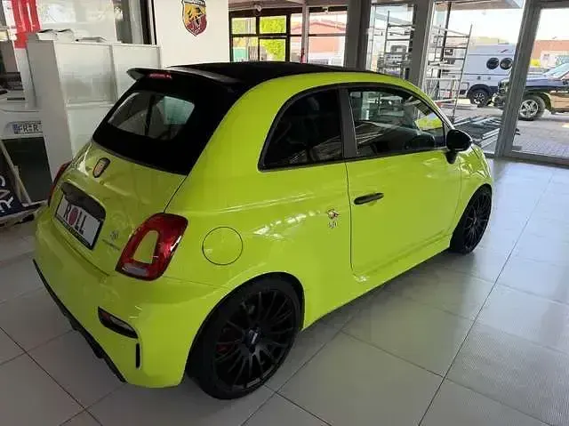 Gebraucht Abarth 595C Competizione 180 PS (132 kW) 2021 Adrenalin grün Cabrio