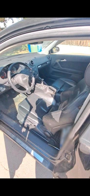 Gebraucht Audi A3 105 PS (77 kW) 2005 Schwarz Kleinwagen