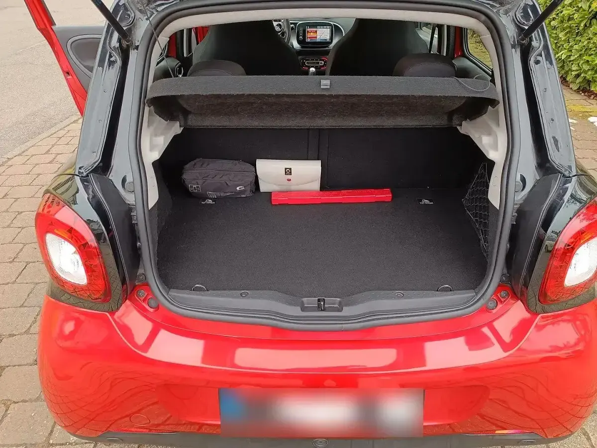 Używany Smart ForFour Passion 90 KM (66 kW) 2018 Czerwony Hatchback
