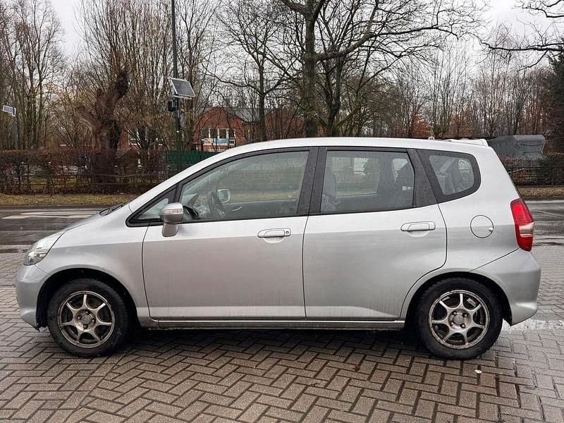 Gebraucht Honda Jazz LS 83 PS (61 kW) 2008 Silber Kleinwagen