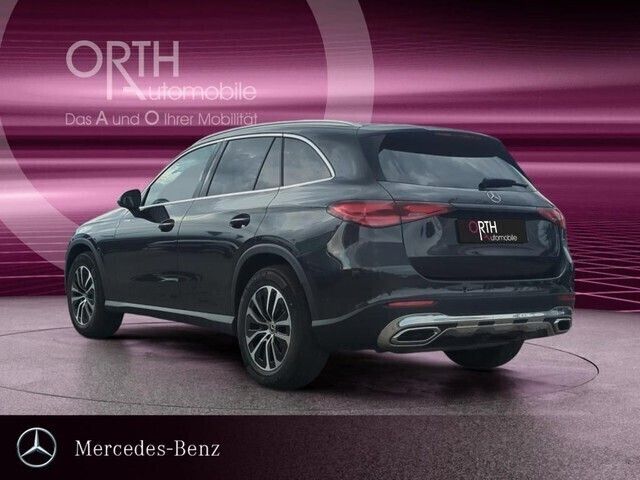 Gebraucht Mercedes GLC200 204 PS (150 kW) 2023 Metalliclack graphitgrau SUV