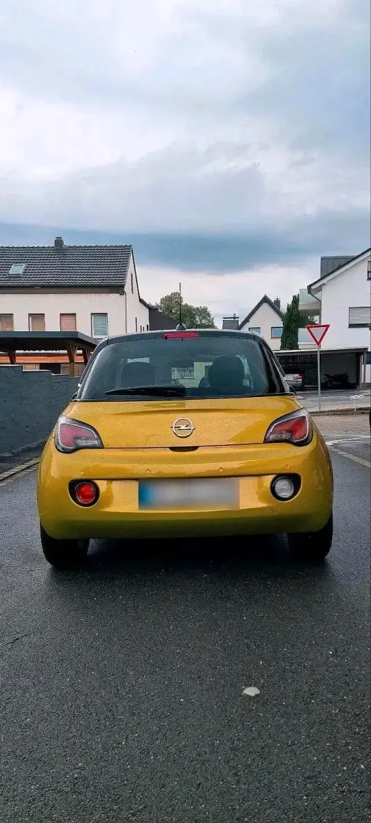 Gebraucht Opel Adam 87 PS (63 kW) 2016 Gold Kleinwagen
