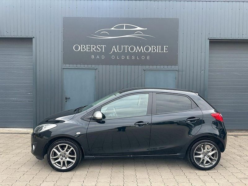 Gebraucht Mazda 2 Sendo 84 PS (61 kW) 2014 Schwarz Kleinwagen