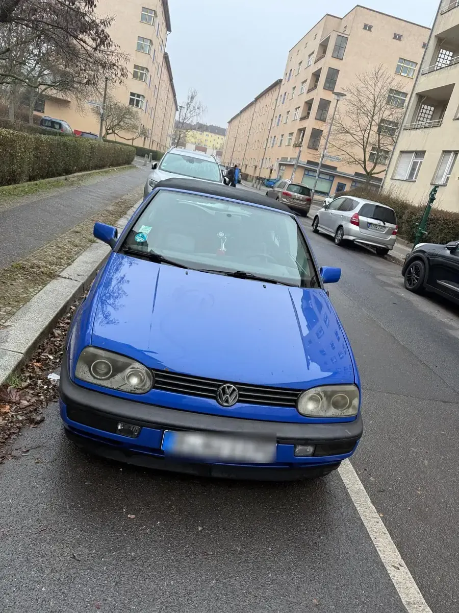 Second-hand VW Golf 101 CP (74 kW) 1997 Albastru Cabrio