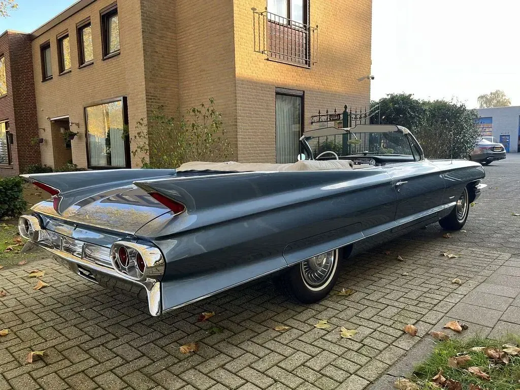 Gebraucht Cadillac Deville 318 PS (233 kW) 1961 Blau Limousine