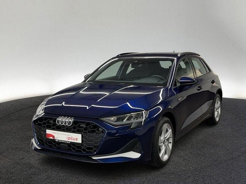 Gebraucht Audi A3 Advanced Plus 150 PS (110 kW) 2024 Navarrablau metallic Kombi