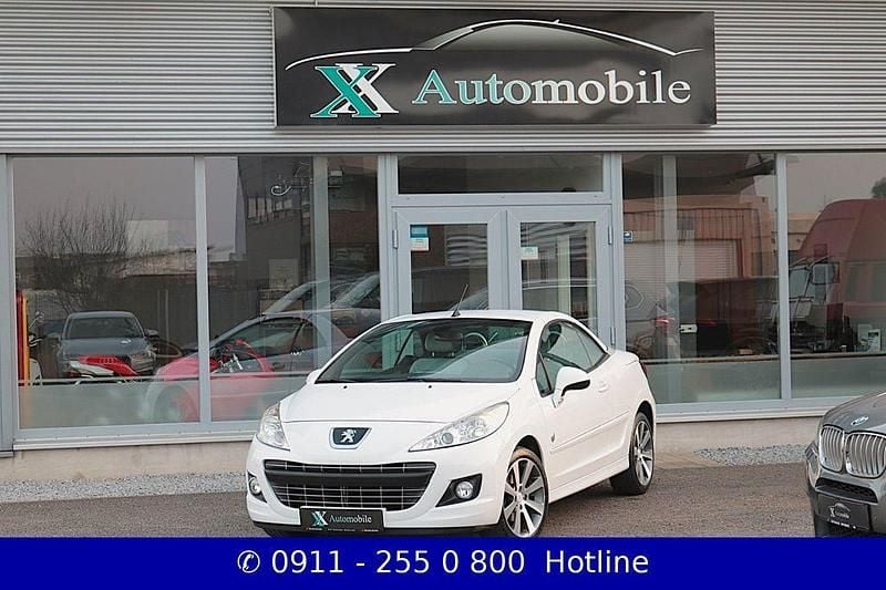 Weiß Gebraucht 2012 Peugeot 207 CC Roland Garros Cabrio | 4.749 € (Fairer Preis) - Bild 1/4