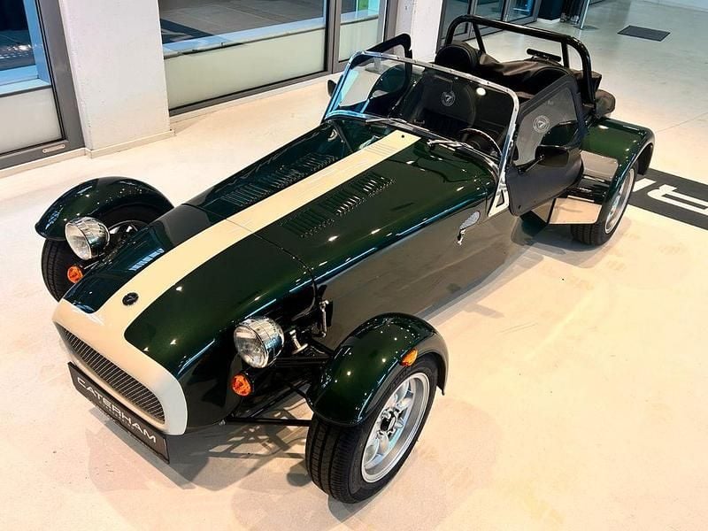 Neu Caterham Seven 170 PS (125 kW) 2025 Grün Cabrio